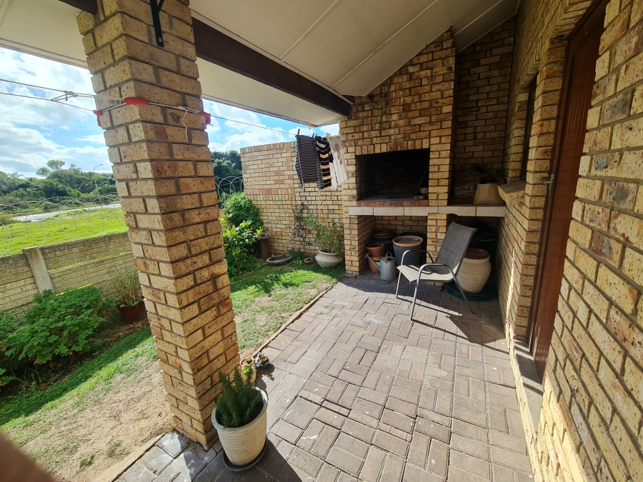 3 Bedroom Property for Sale in Aston Bay Eastern Cape